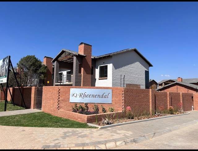 2 BEDROOM HOUSE FOR SALE IN RIETVALLEIRAND